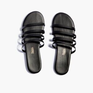 NEW TKEES Made In Brazil Leather Senna Flat Sandals in black for women 7252j1